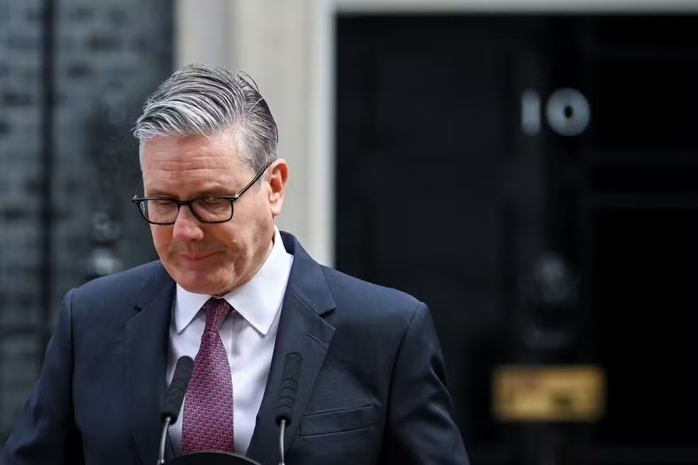 Primeiro-ministro do Reino Unido, Keir Starmer, renuncia ao cargo