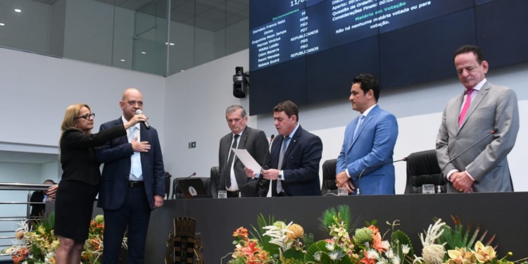 Bruno Farias retorna à Câmara de João Pessoa após licença do vereador Chico do Sindicato