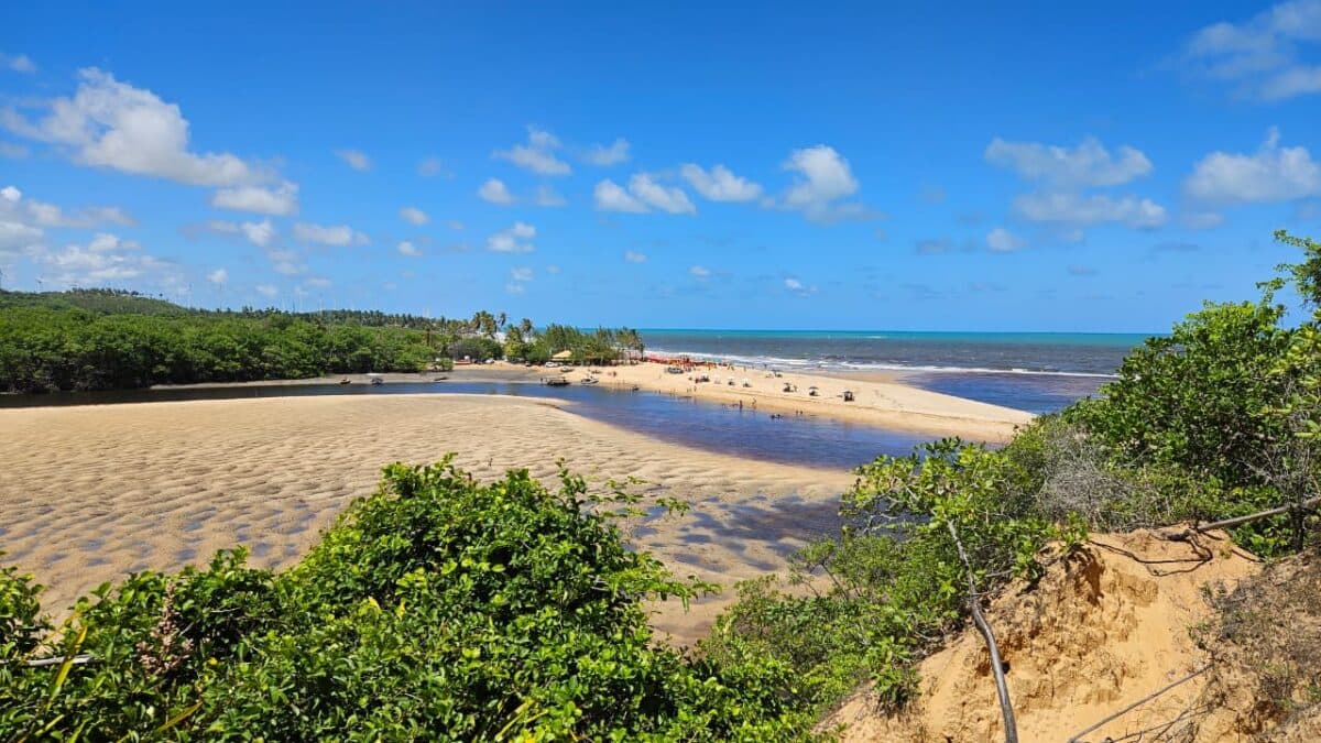 Paraíba tem dois trechos de praias impróprios para banho este fim semana