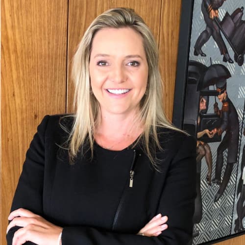 Polícia Federal cumpre mandados de busca e apreensão contra ex-assessora de Lira e outros alvos, em Brasília