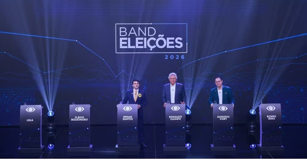 Sem Lula, Flávio e Zema, candidatos fazem primeiro debate presidencial